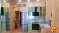 Сдам студию с евроремонтом в жк Милос на 7-ст.Большого Фонтана.