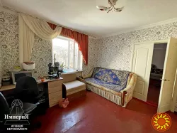 Часть дома в Центре.Три комнаты.Все коммуникации.