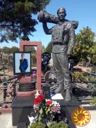 Пам’ятники військовим під замовлення створення меморіалів Героям України