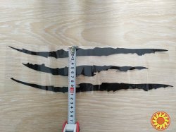 Наклейка на авто в виде Царапины Когтем Черная
