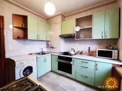 Сдам просторную 3-комнатную квартиру на Варненской возле 100-школы.