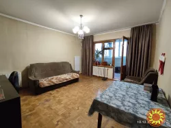 Сдам просторную 3-комнатную квартиру на Варненской возле 100-школы.