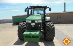 трактор колесный John Deere 8335R Год выпуска 2013