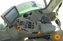 трактор колесный John Deere 8335R Год выпуска 2013