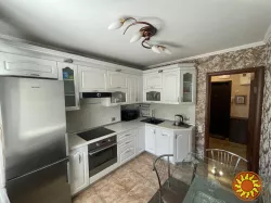 Продам 3к. кв., ж/м Победа. б. Славы. Без комиссии!