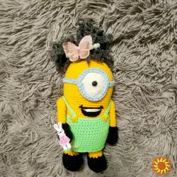 Іграшка м'яка в'язана Міньйон дівчинка Стюарт подарунок сувенір ручна робота hand made