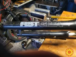 Продам велосипедну вилку