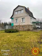 Двухэтажный дом с ремонтом и коммуникациями в Гайке.