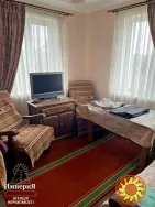 Двухэтажный дом с ремонтом и коммуникациями в Гайке.