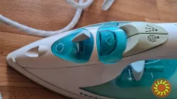 Праска Tefal під ремонт, чи запчастини