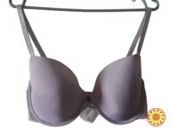 Красивый гладкий лиф-бюстгальтер Calvin Klein р. 75Е/34DD