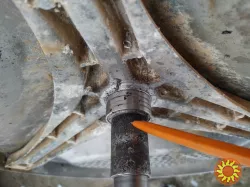 Виконуємо електро іскрове напилення валу