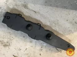 Бу крышка катушки зажигания Mercedes Benz W168, A0001582685