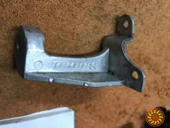 Бу кронштейн блока подогрева тосола Renault, 7700436960.