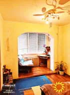 Продам 4-Х комнатную с мебелью и техникой.