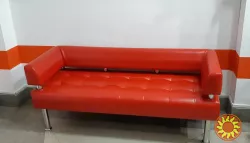 Офісний диван Тонус (1600х600х700) мм. з підлокітниками