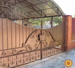 Решетки на окна, козырьки над входом, перила на балкон, заборы и ворота - от изготовителя Киев