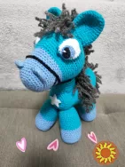 Кінь м'яка іграшка в'язана крючком ручна робота