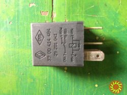 Б/у реле Renault 7700414484, черное 20 A, оригинал,