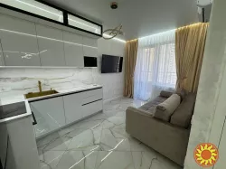 Продам 1-ком.квартиру с ремонтом в жк Атмосфера в Аркадии.