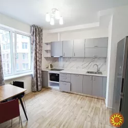 Сдам посуточно евро-двушку в Жемчужном городке на Каманина.