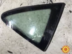 Бу стекло глухое заднее левое нижнее Mercedes W168, A1686700112, A1686700100