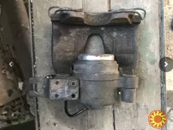 Бу суппорт передний правый Renault Laguna 2, Espace 4 7701049763, диаметр поршня 60 мм.