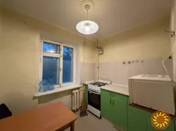 Продам 3-ком квартиру возле парка Марка Твена на Героев Крут.