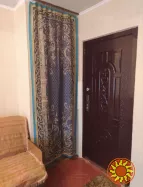 Сдам комнату с ремонтом в коммунальной квартире на ул.Героев Крут.